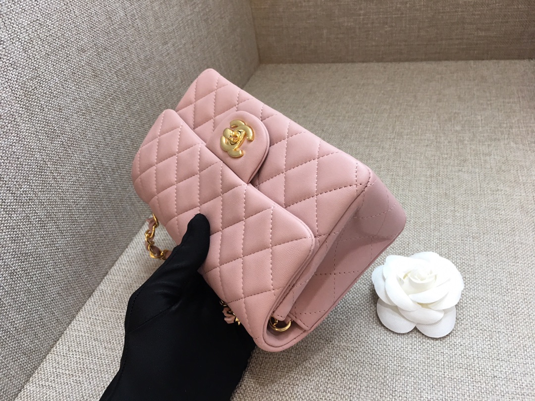 Small Classic Flap Lambskin Bag A01116 Pink/Gold